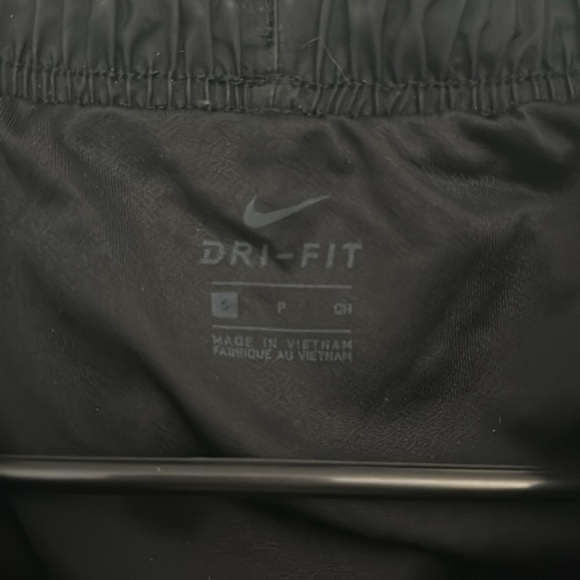 Nike Dri-Fit Shorts - Picture 4 of 6